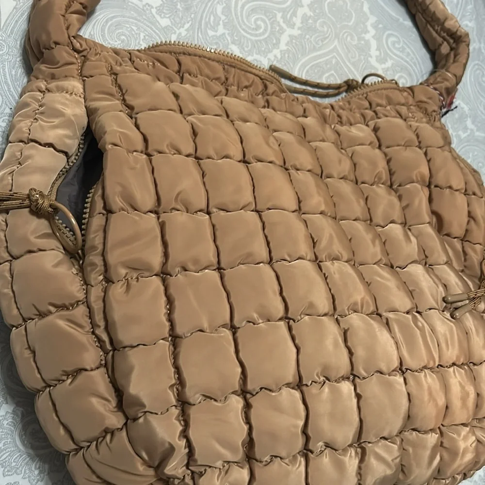 Urban Outfitters Tan Quilted Tote Bag Puffer Hobo Purse Crossbody Natura…